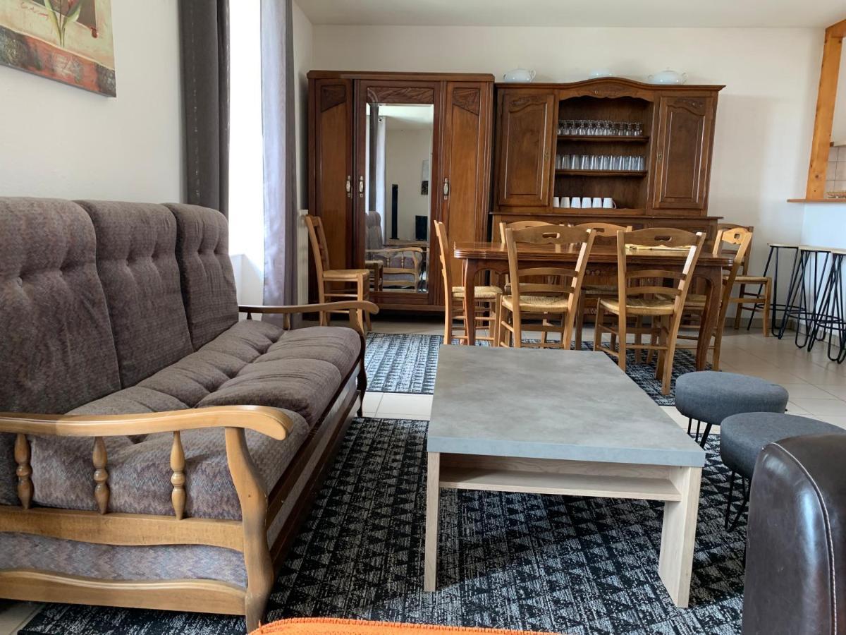 Auberge De La Tour Freycenet-la-Tour Esterno foto