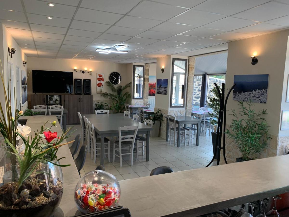 Auberge De La Tour Freycenet-la-Tour Esterno foto
